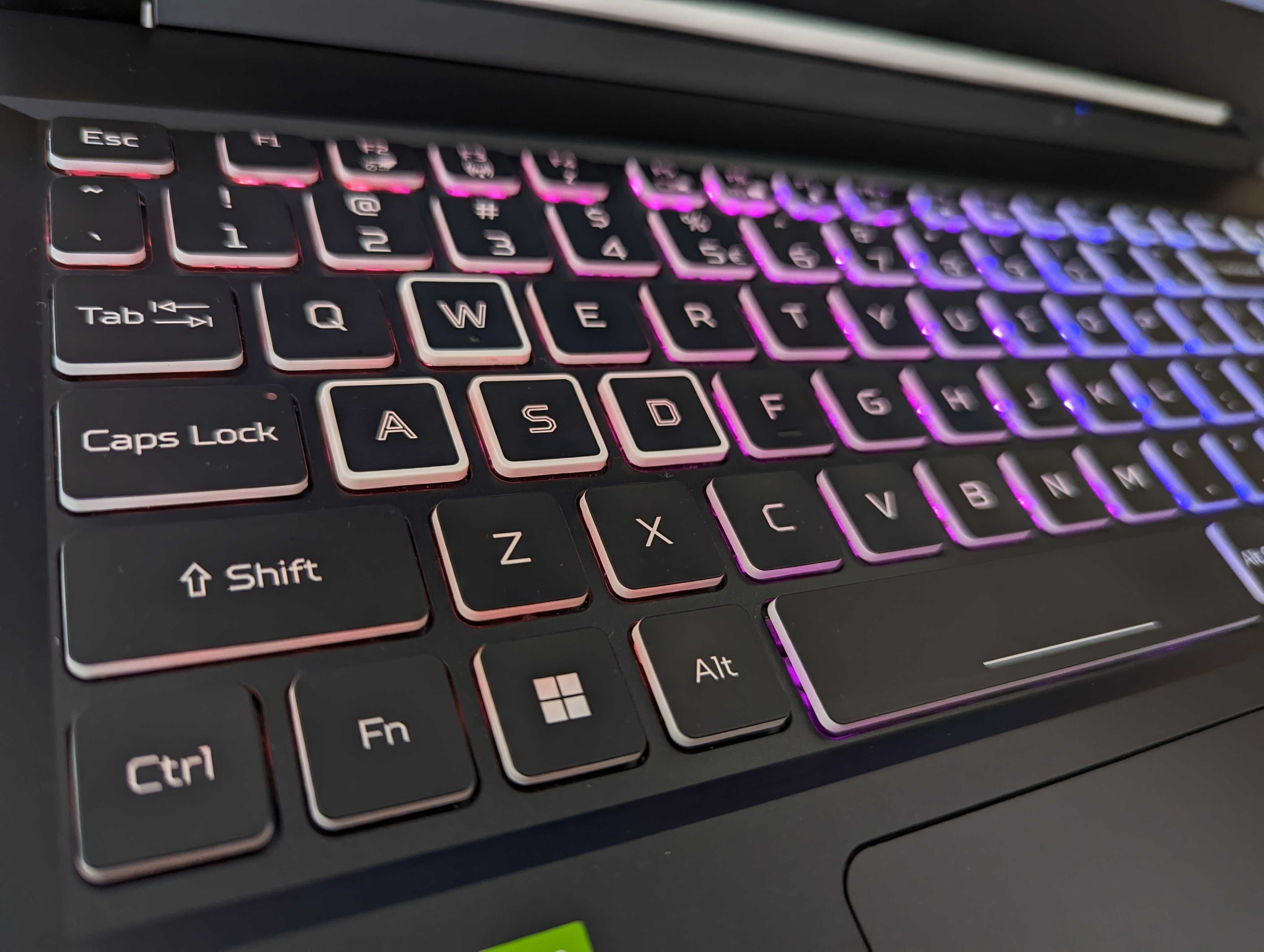 LAPTOP GAMINGOWY Acer Nitro RTX 3060 i5-11400H 144hz