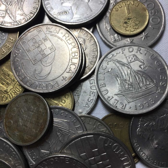 Lote 113 moedas de PORTUGAL