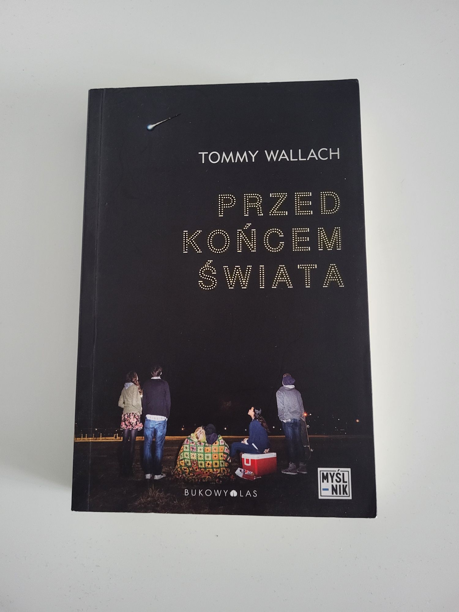 Przed końcem świata - Tommy Wallach