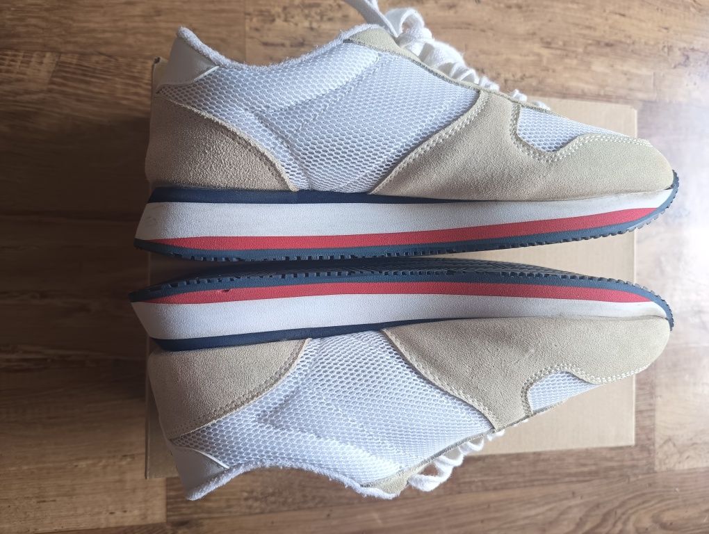 Tommy Hilfiger  modne sneakersy r. 39