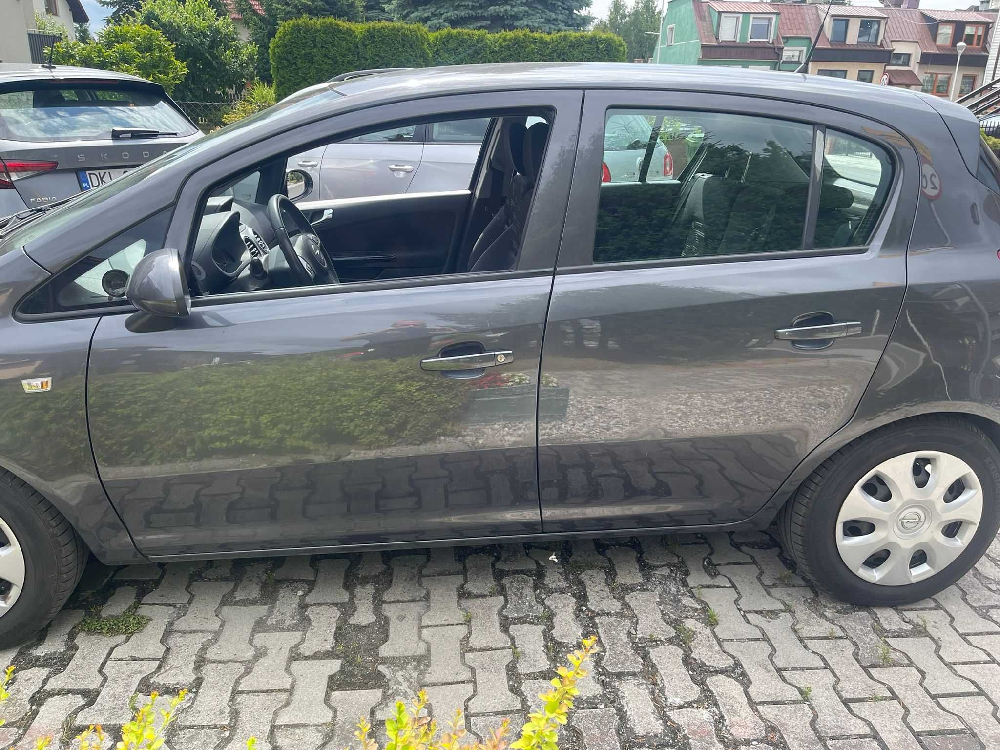 Opel Corsa 1.3 CDTI EcoTec 95KM, 2012 rok