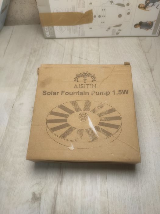 Fontanna solarna 1.5W do basenu z różnymi końcówkami