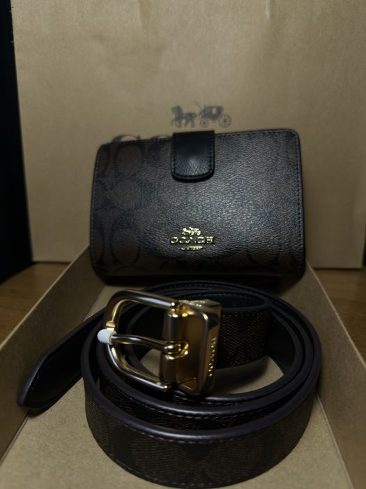 Гаманець і ремінь Coach