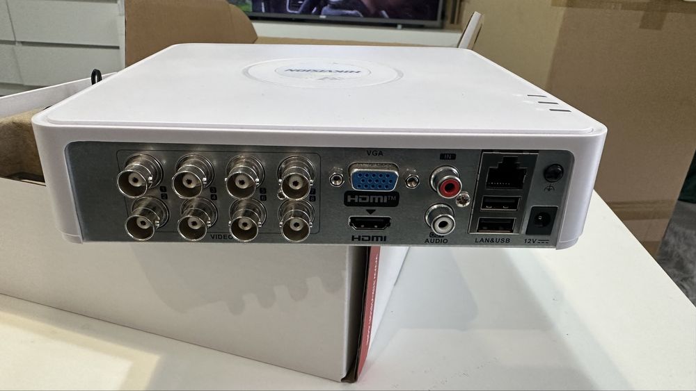 Rejestrator kamer hikvision Turbo HD DVR 7100 Series 7108