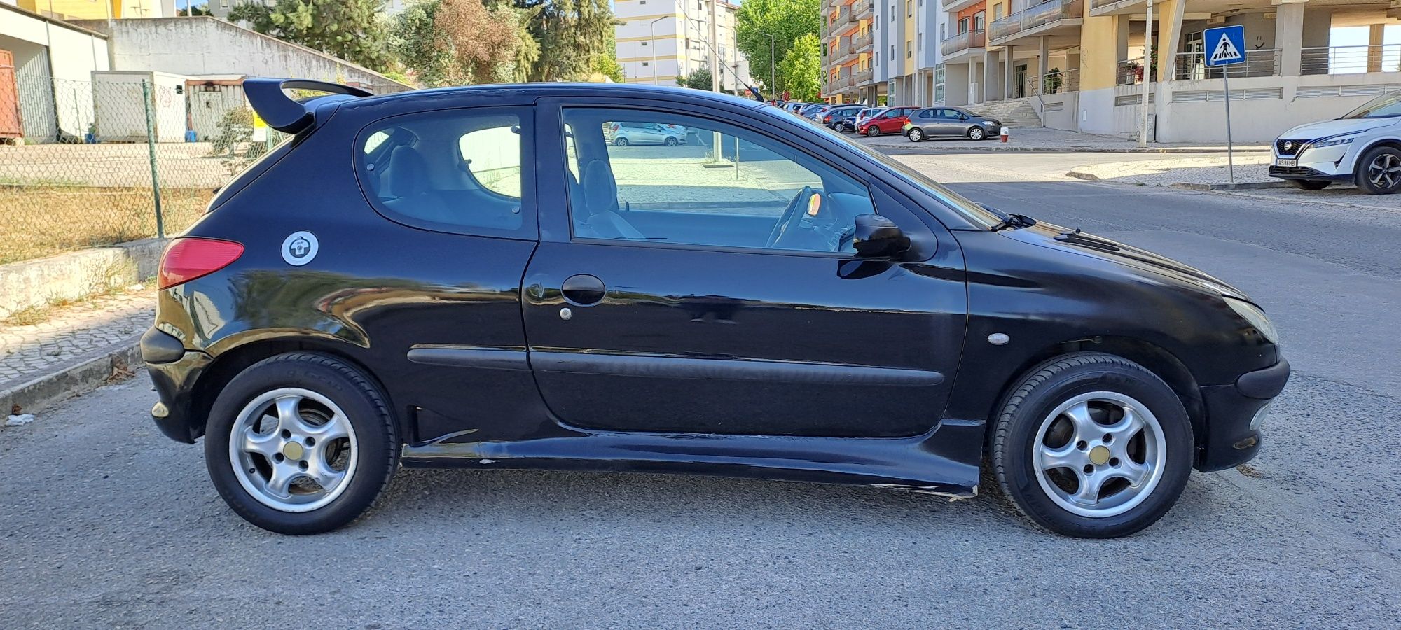 Peugeot 206 189,000 kms 2000
