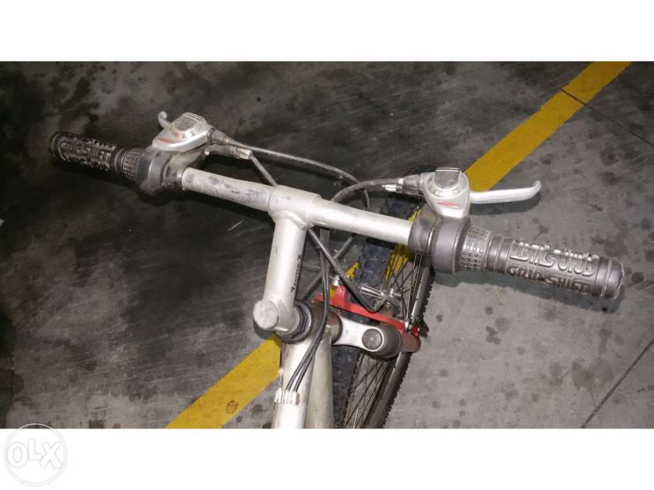 Bicicleta BTT aluminio