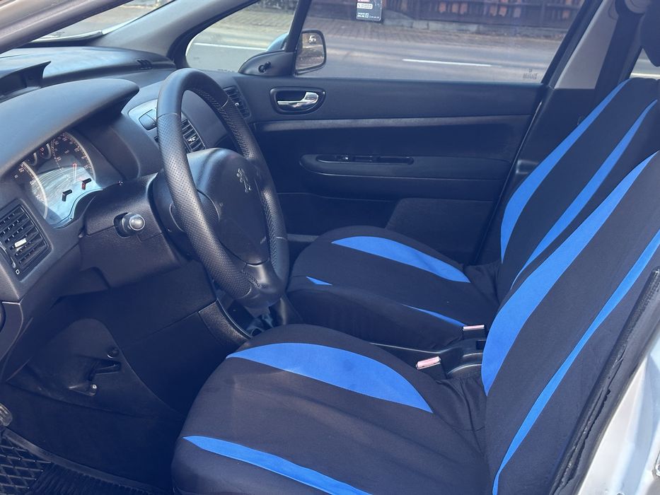 Peugeot 307 2002 року!