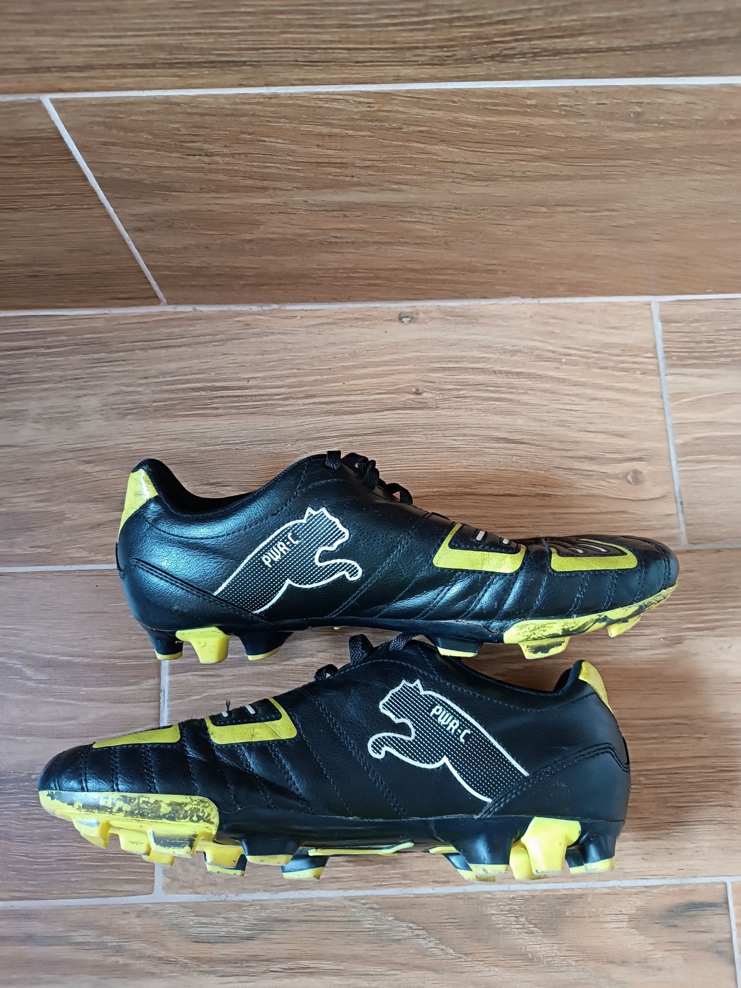 Korki Buty Piłkarskie Puma Pwr-C Skórzane Oryginalne Rozmiar 42
