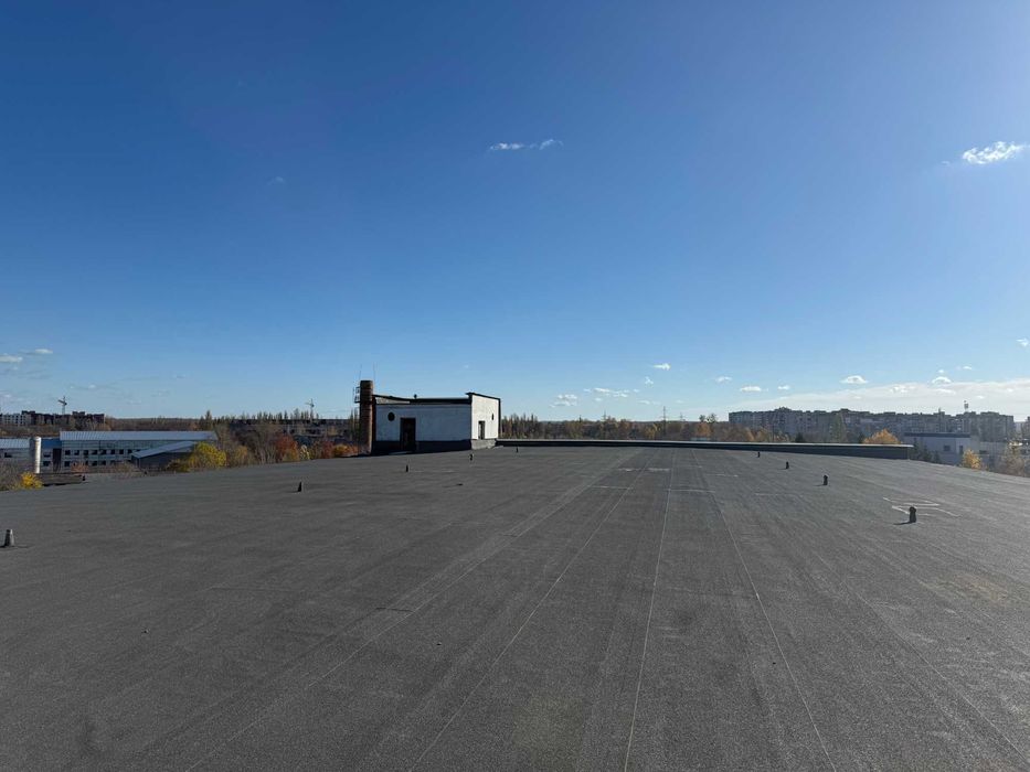 Продається 5-поверховий офісний центр з ремонтом у Вінниці