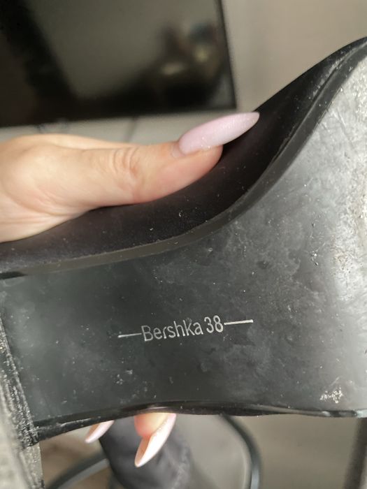 Bershka ботильйони-чулки 38 розмір