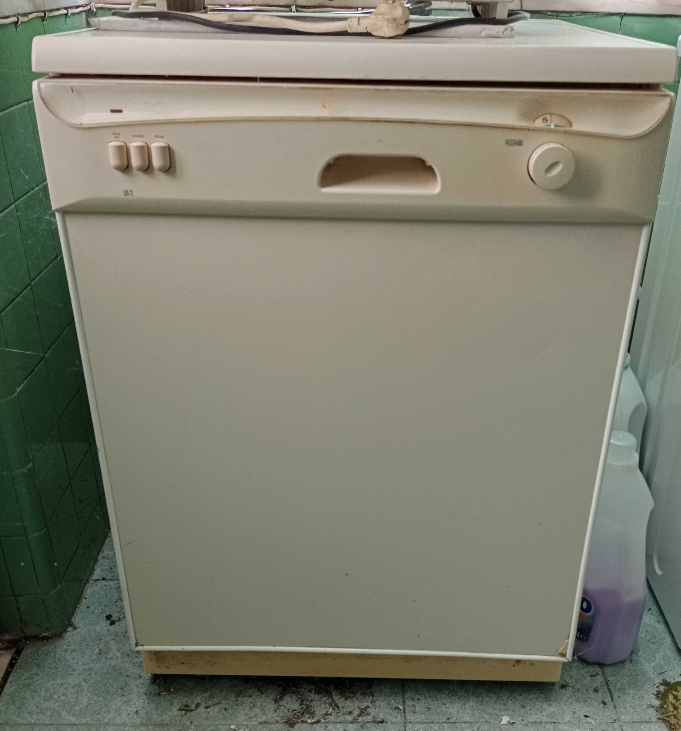 Máquina loiça peças