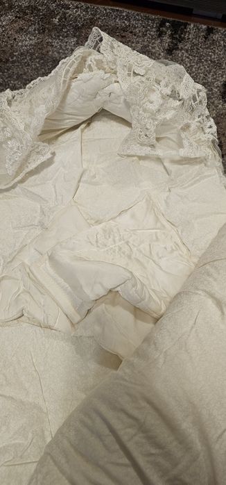 Конверт шовковий  утеплений на виписку для дівчинки