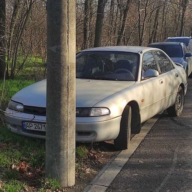 Автомобиль Mazda 626