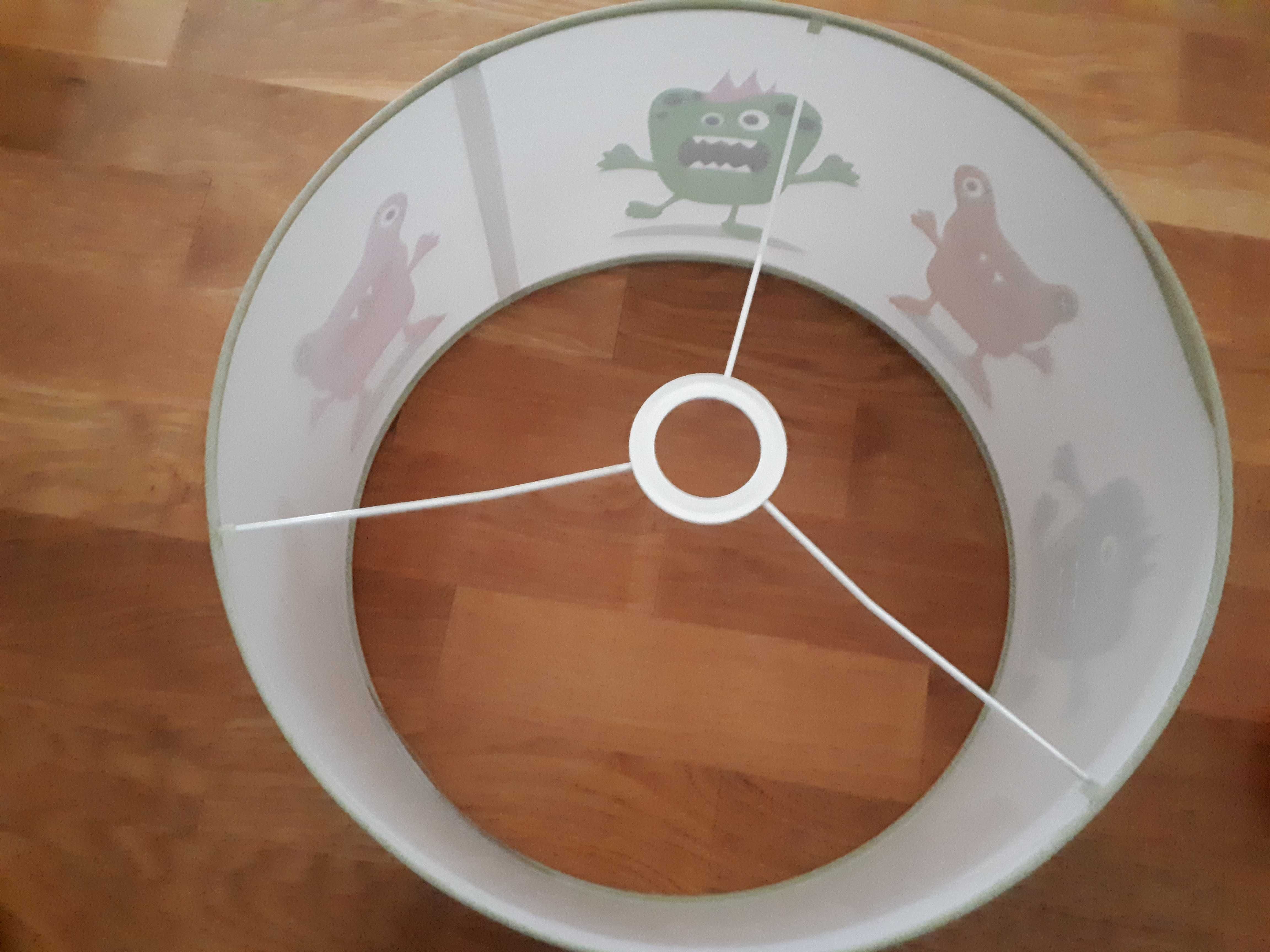 Lampa sufitowa dla dzieci z żarówką