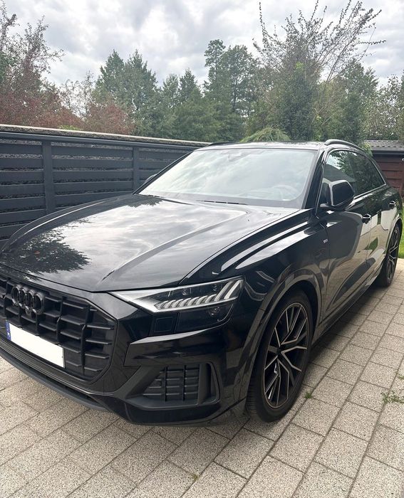 Cesja Leasingu Audi Q8 ( 2022, wersja wyposażenia FULL)