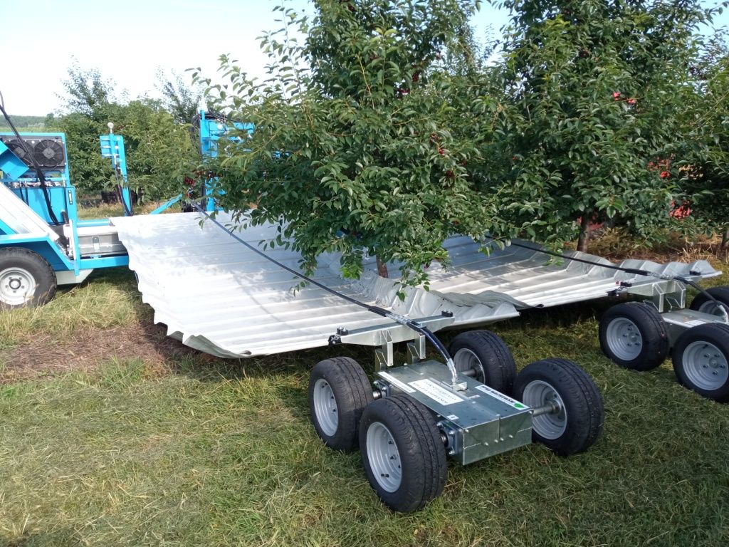 Otrząsarka do wiśni, jabłek, śliwek,czereśni kombajn do owoców Tornado