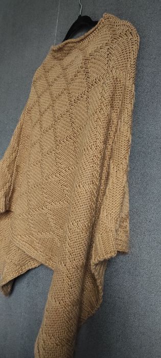 Ponczo narzutka szal kolor na metce