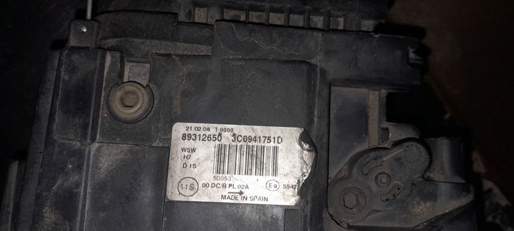 Lampy bi-xenon passat b6 doświetlanie zakrętów