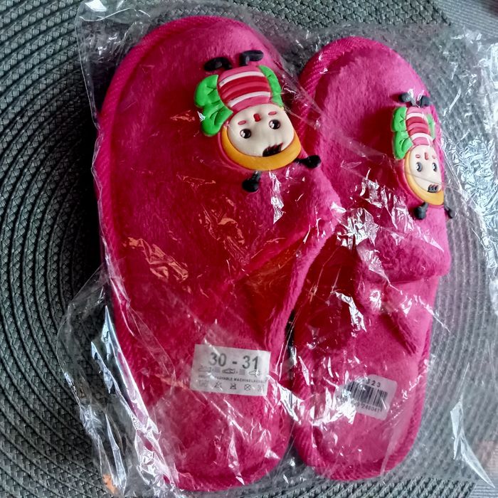 Kapcie dziecięce NOWE 30-31