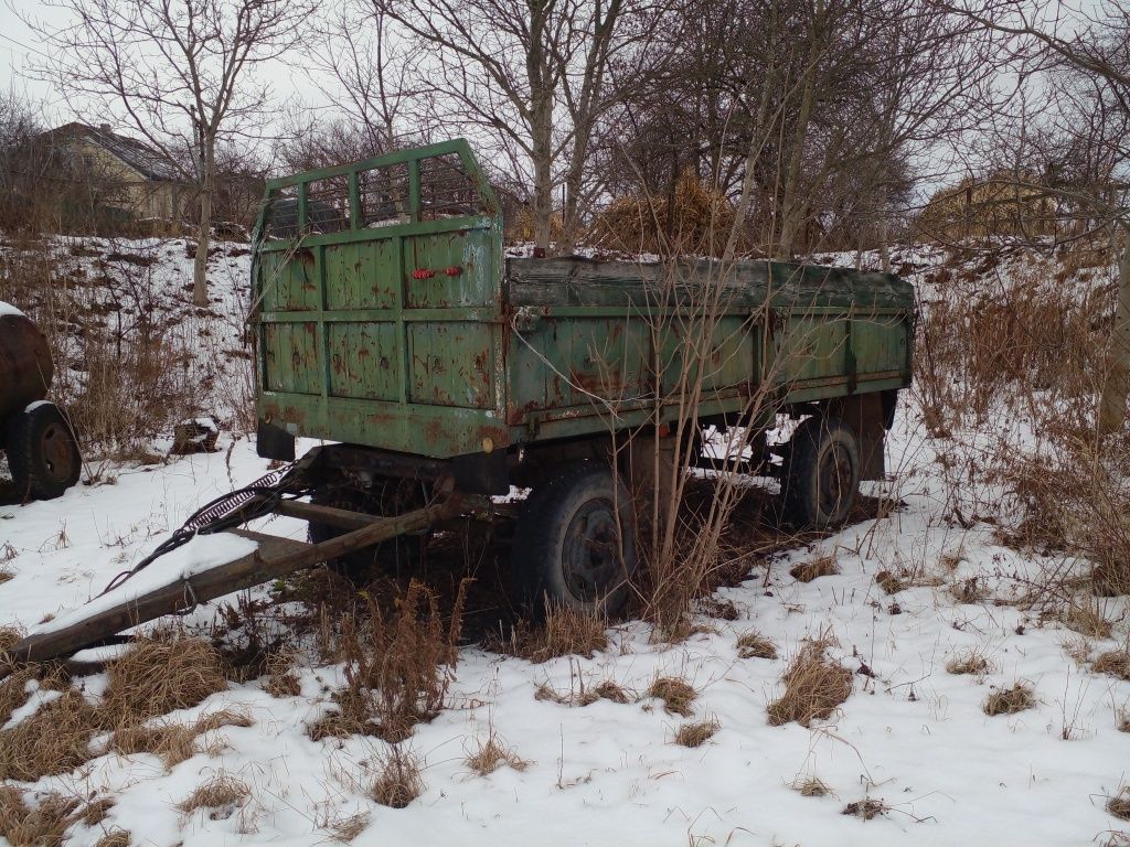 Продам прицеп бортовий