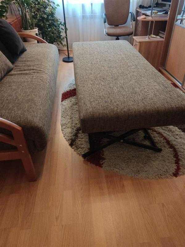 Ліжко /кровать 2шт, диван з двох окремих частин
