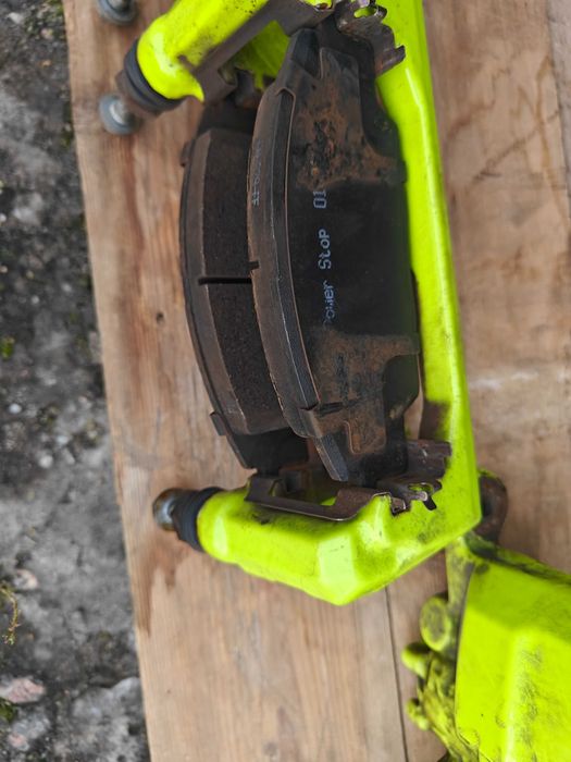 Тормозной комплект на Honda Civic 4d