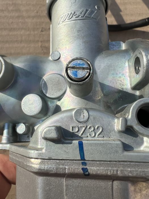 Карбюратор на Lifan SR220 PZ32