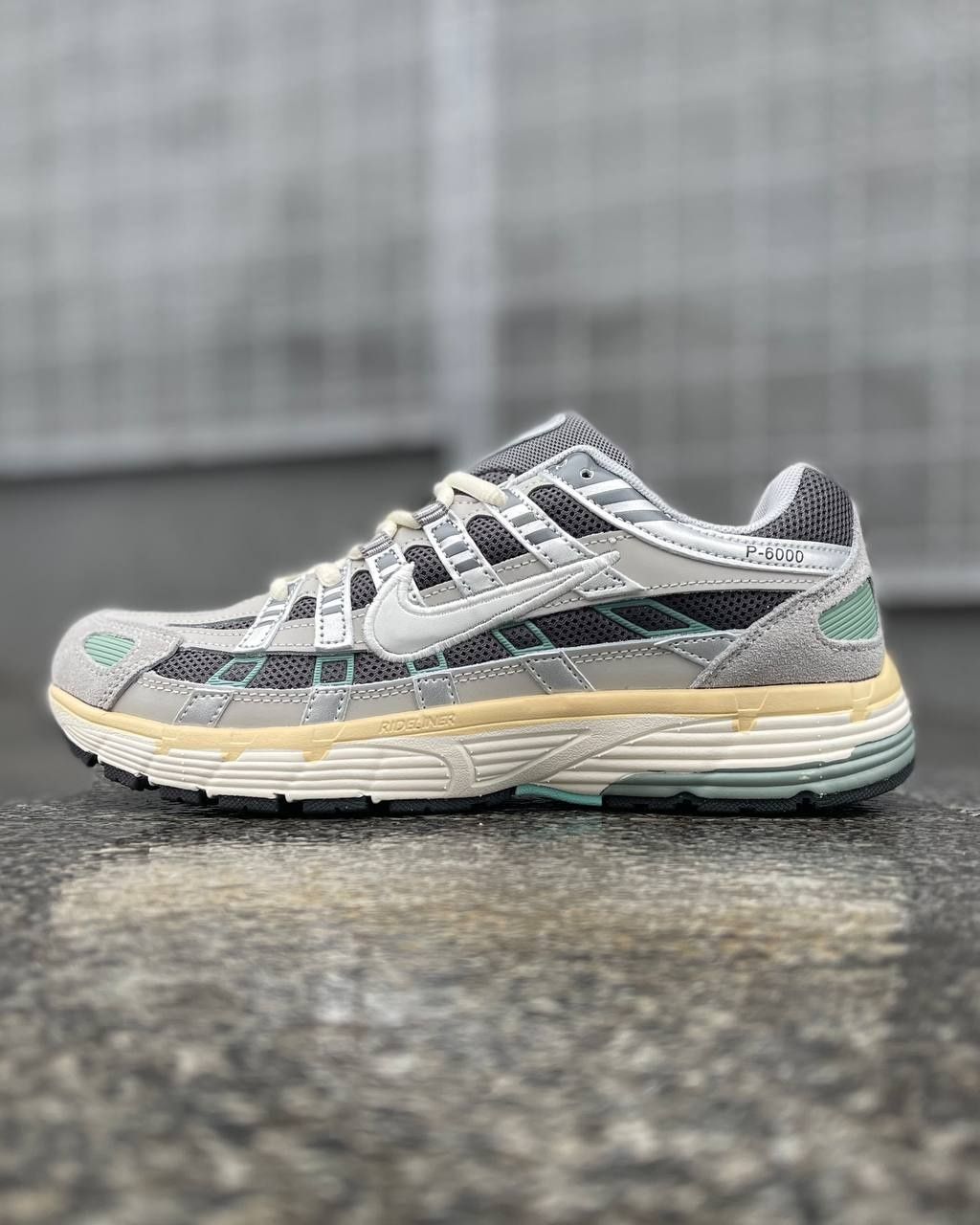 Кросівки чоловічі nike p-6000 Black&Grey  розмір 42