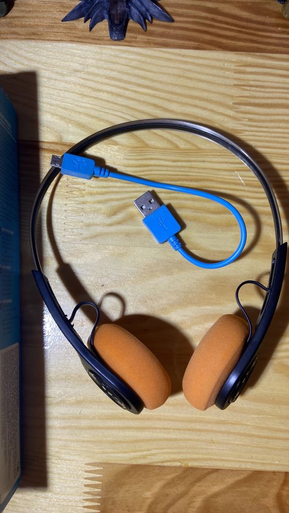 Bluetooth Навушни JLAB Rewind Wireless Retro Headphones