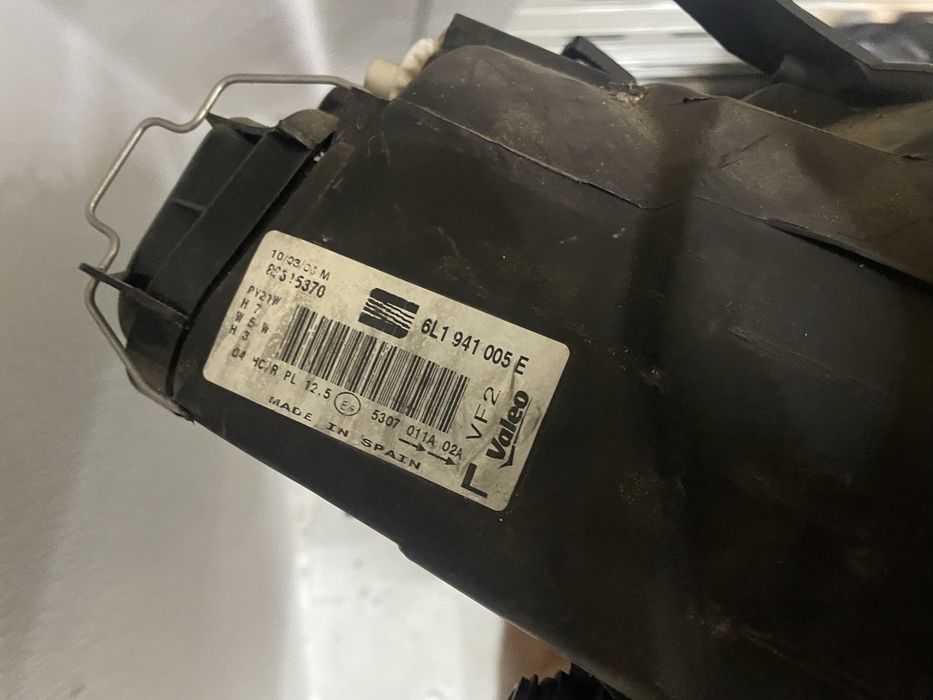 Oticas/faróis Ibiza 6l