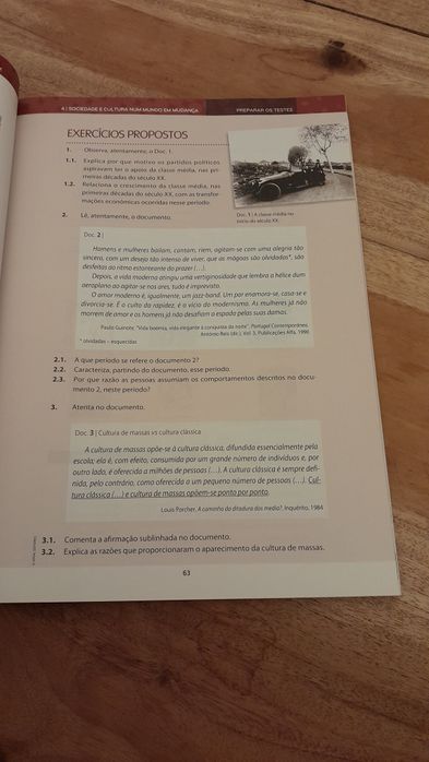 História 9 Preparar os Testes Ana Filipa Mesquita, Cláudia Vilas Boas