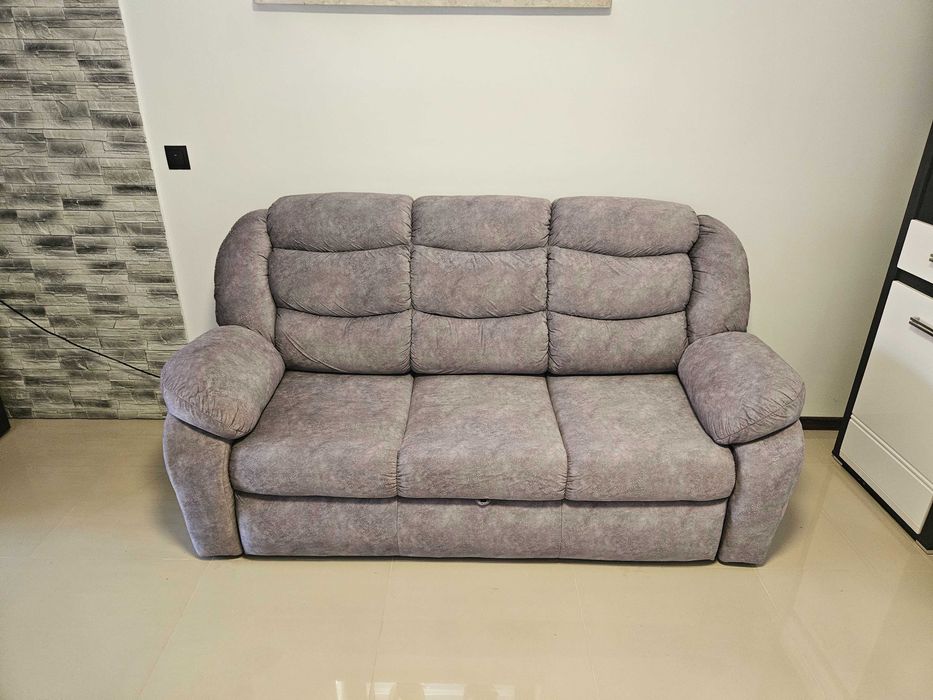 Kanapa z możliwością spania i elektryczny fotel rozkładany