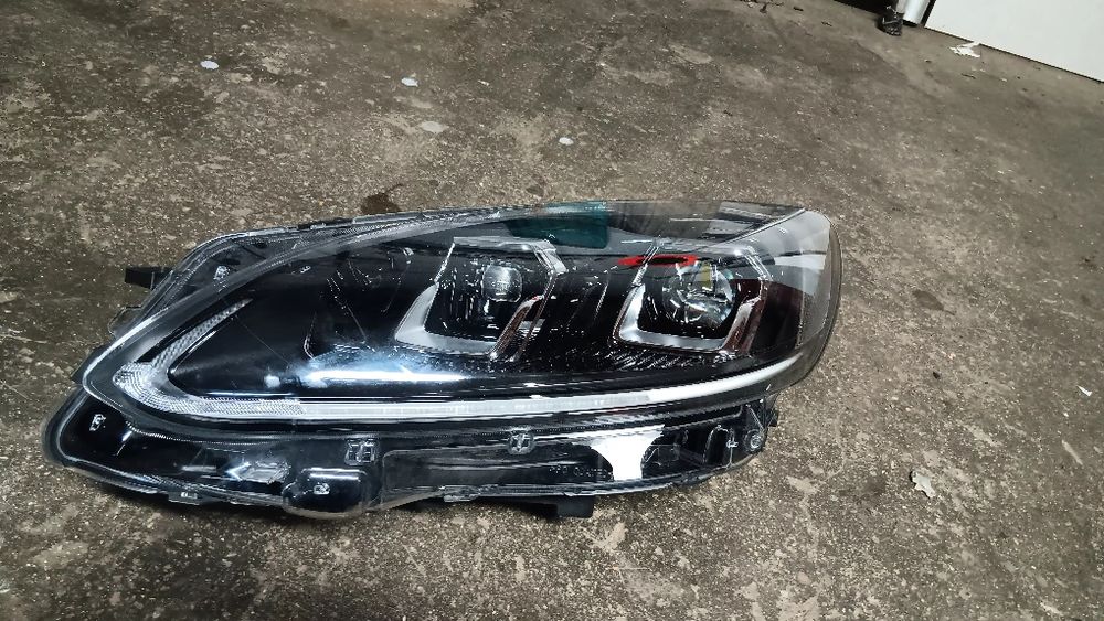 Farol ft esq ford kuga leds