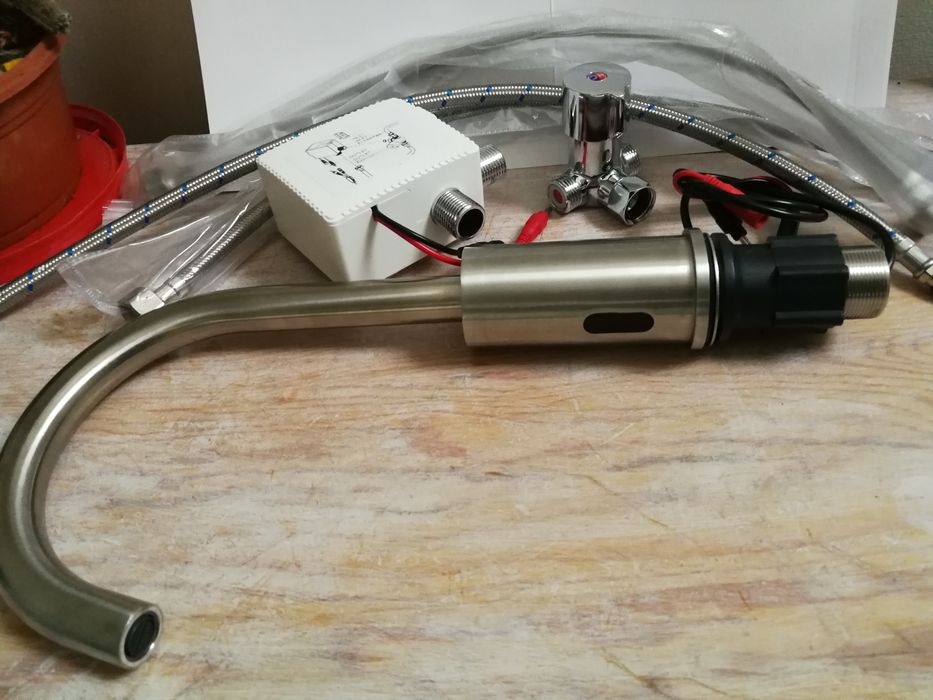 Bezdotykowa bateria  inteligentna detekcja PODCZERWIENI DO ŁAZIENKI TO