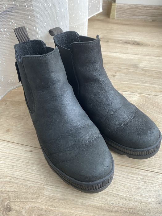 Czarne botki lasocki 38