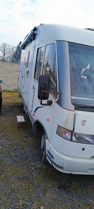 KAMPER CAMPER Dethleffs zabudowa wnętrze okno zawieszenie szyba