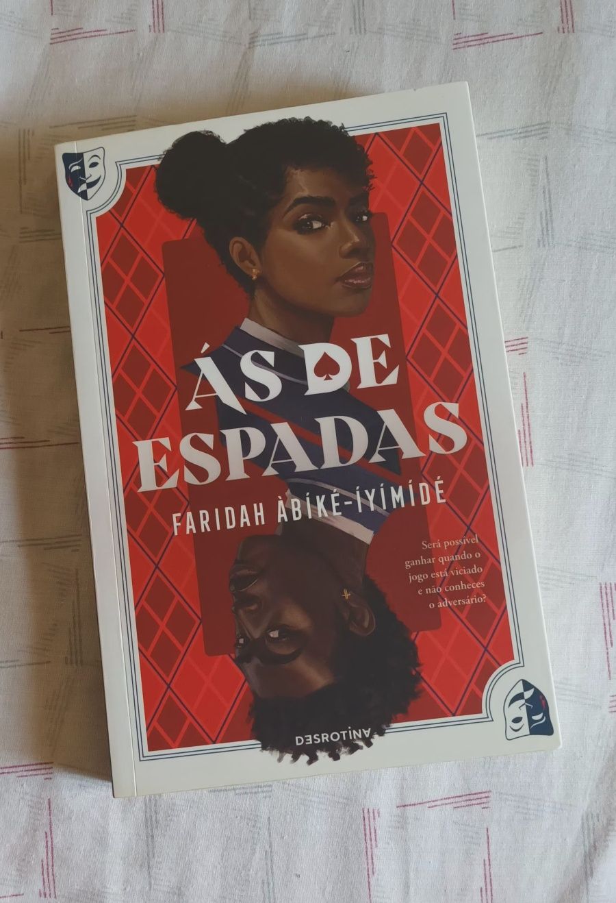 Livro "Ás de Espadas"