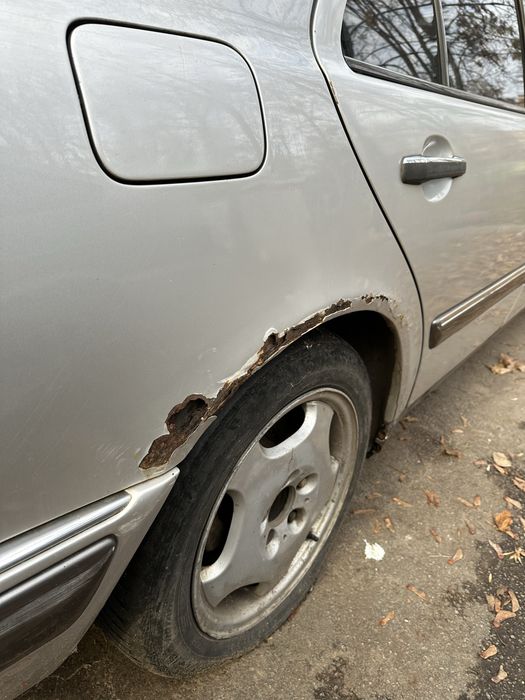 Продам мерседес в210 е420