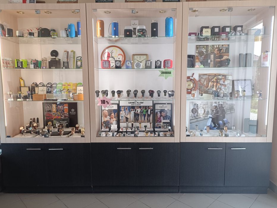 Стелажі торгівельні