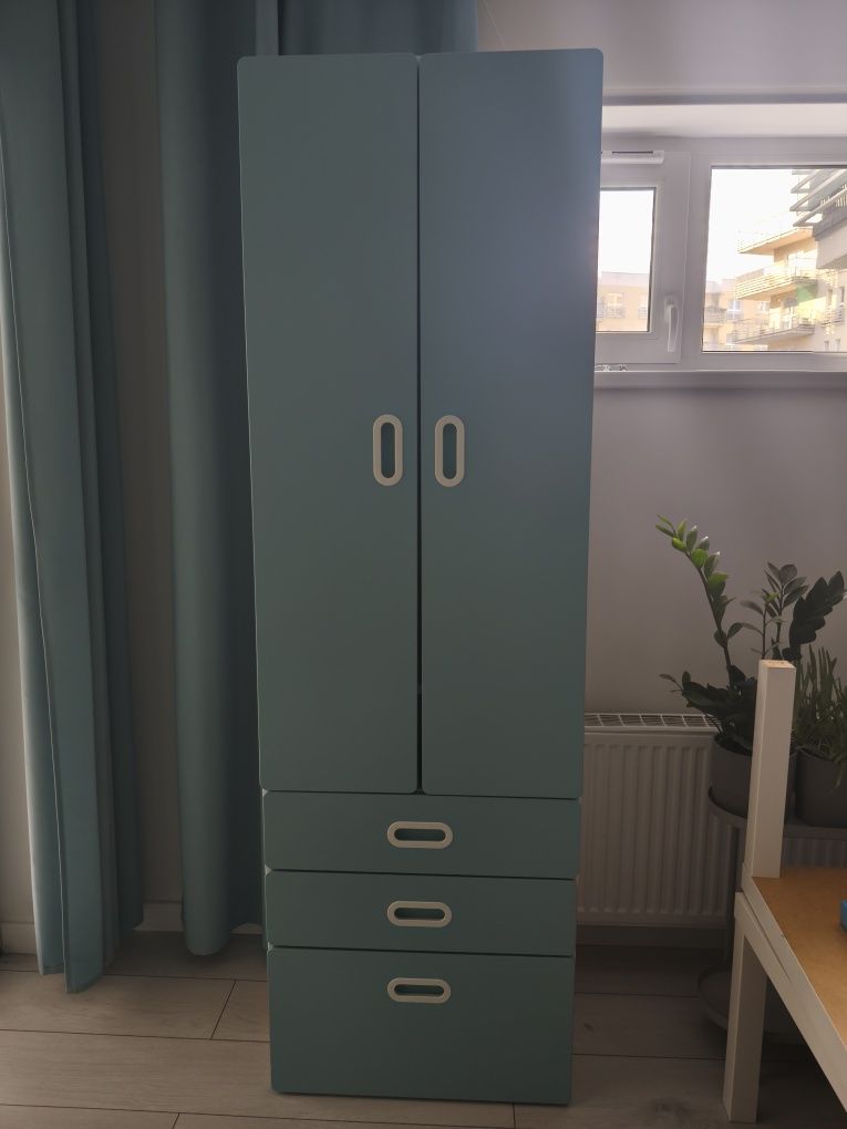 Sprzedam szafę do pokoju dziecięcego IKEA Stuva, kolor jasnoniebieski