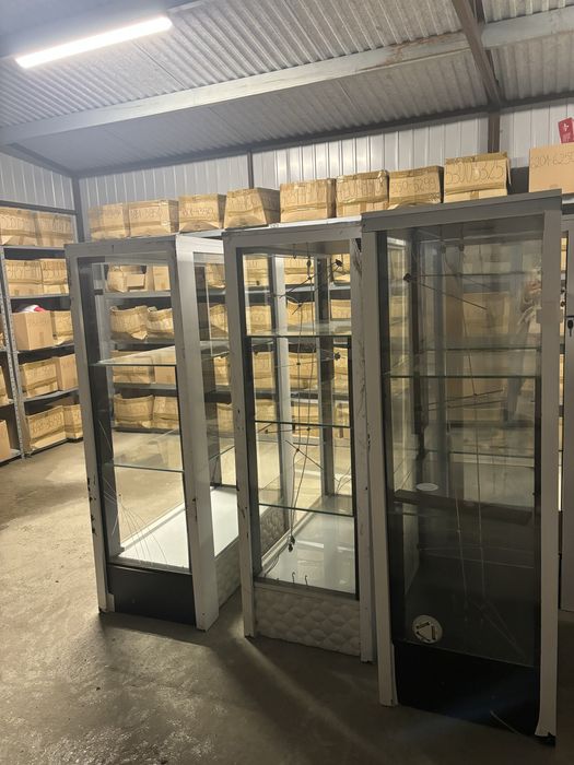 Regały futryny sklepowe