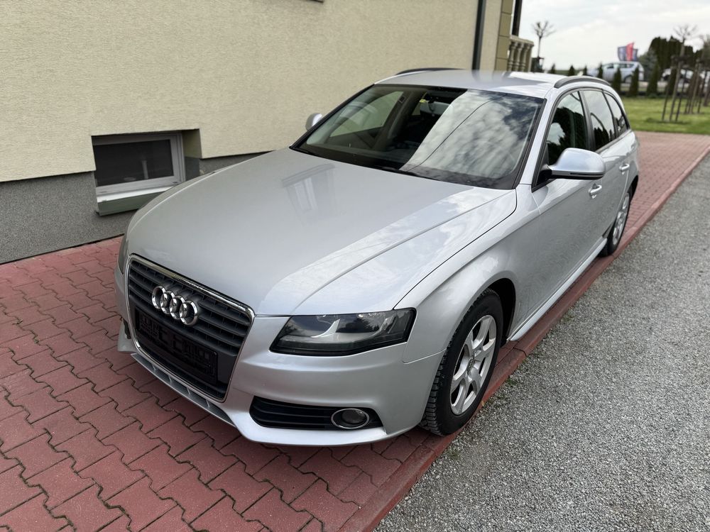 Audi A4 B8 2.0 TDI 143KM **opłacony**manual**navi**kamera**klima**