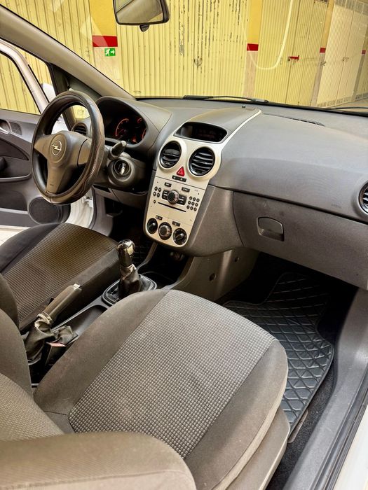 Opel corsa D comercial 1.3 CDTI