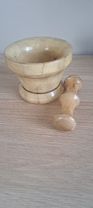 Moździerz kamienny marmurkow z tuczkiem Prl