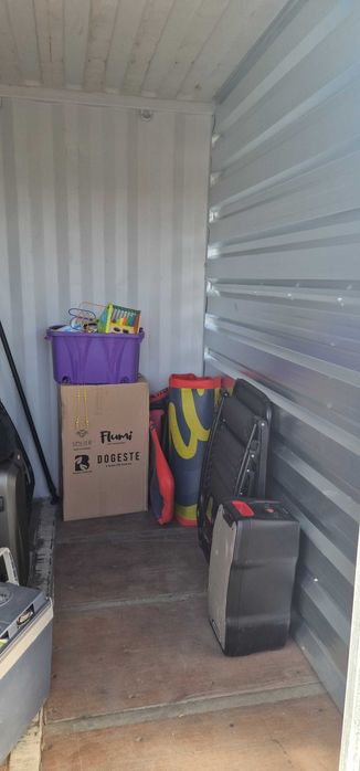 Box/garaż/schowek/komórka lokatorska na monitorowanym placu. na rowery