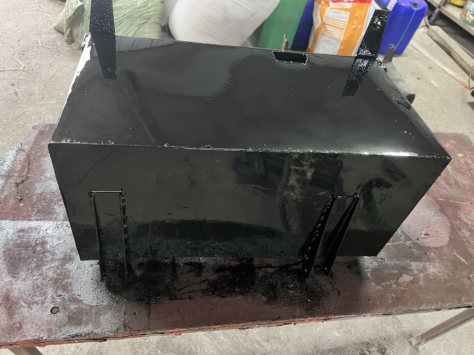 Skrzynka akumulatora zetor 7211 /7745