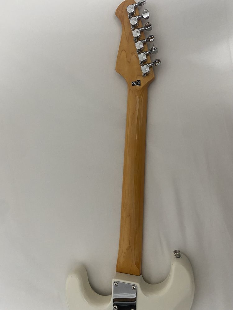 Guitarra Harley Benton melhorada