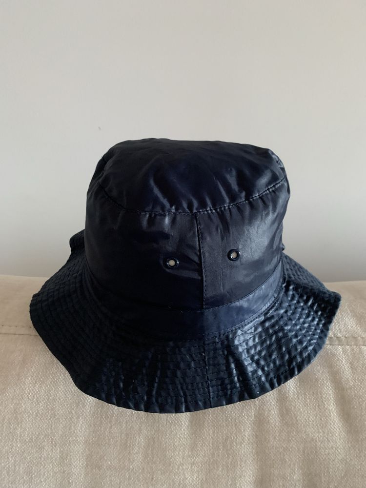 Chapeu para chuva azul marinho. 56cm