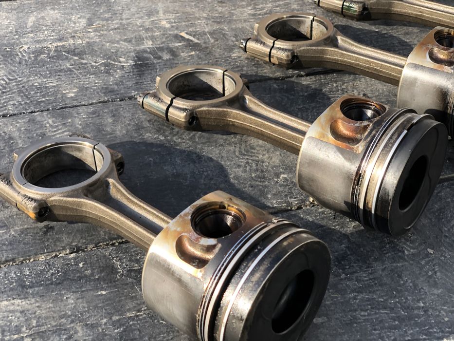 Поршень поршня шатун VW Passat B6 2.0 BMP BKP BKD BMR BMN CBA CBAB