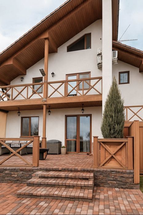 Казковий будинок біля лісу. с.Горенка